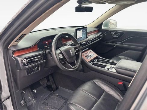 Used 2024 Lincoln Aviator Reserve image 17