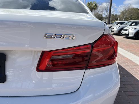 Used 2020 BMW 530i w/ Convenience Package RWD image 42