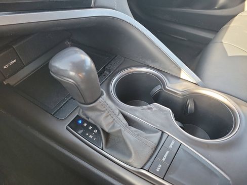 Used 2023 Toyota Camry SE image 20