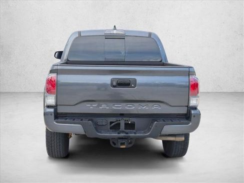 Used 2022 Toyota Tacoma TRD Off-Road w/ Technology Package RWD image 6