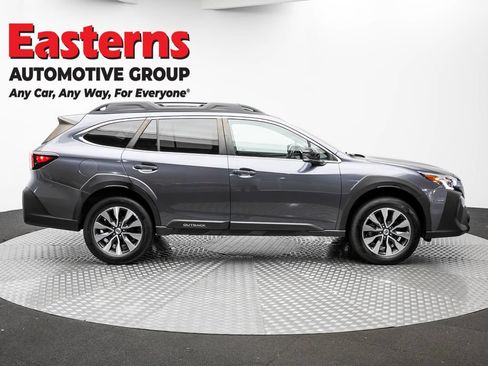 Used 2023 Subaru Outback Limited AWD/4WD image 4