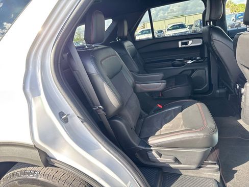 Used 2022 Ford Explorer ST-Line image 27