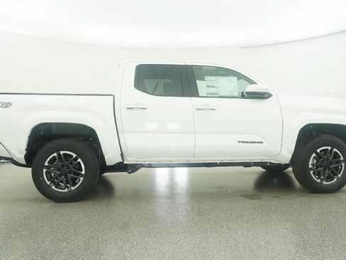 New 2026 Toyota Tacoma TRD Sport AWD/4WD image 27