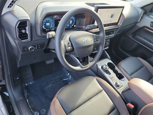 Used 2025 Ford Bronco Sport Outer Banks w/ Outer Banks Tech Package+ image 24