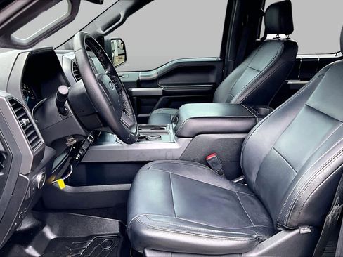Used 2018 Ford F150 XLT w/ Equipment Group 302A Luxury AWD/4WD image 10