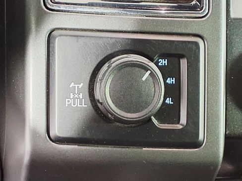 Used 2020 Ford F250 XLT w/ XLT Premium Package AWD/4WD image 19
