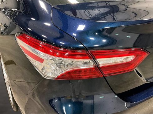 Used 2018 Toyota Camry XLE w/ Audio Package FWD image 23