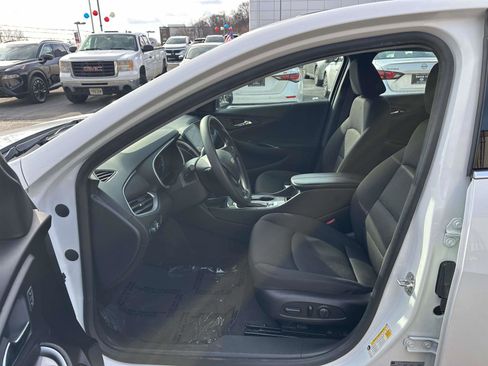 Used 2023 Chevrolet Malibu LT image 15