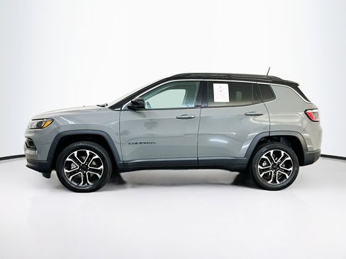 Used 2022 Jeep Compass Limited image 4
