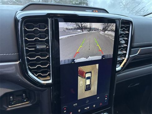 New 2025 Ford Ranger Lariat w/ FX4 Off-Road Package image 17