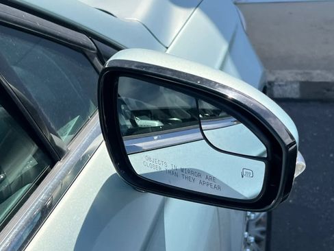 Used 2013 Ford Fusion SE FWD image 16