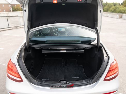 Used 2017 Mercedes-Benz E 300 4MATIC image 47