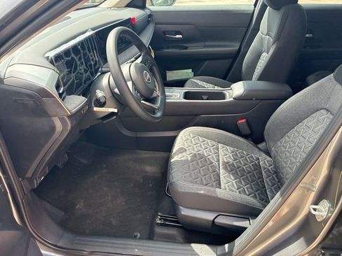New 2026 Nissan Kicks SV w/ Charging Package FWD image 9