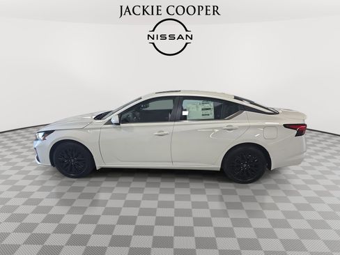 New 2026 Nissan Altima 2.5 SV w/ SV Special Edition Package FWD image 8