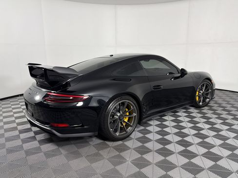 Certified 2019 Porsche 911 GT3 RWD image 9