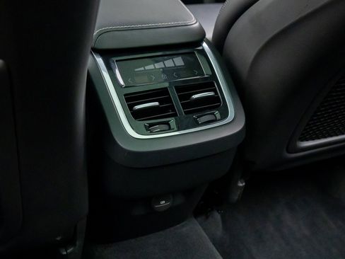 Used 2021 Volvo XC60 T6 Inscription w/ Advanced Package image 18