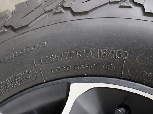 Used 2023 Jeep Wrangler Unlimited Rubicon 4xe w/ Cold Weather Group AWD/4WD image 37