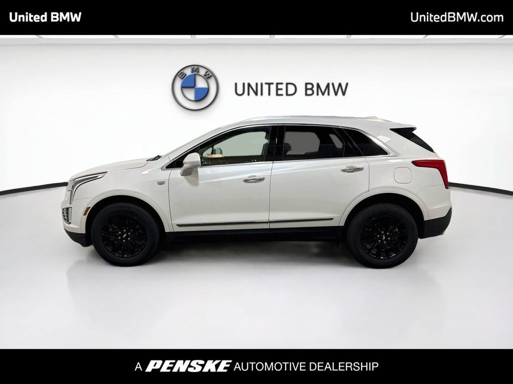 Used 2019 Cadillac XT5 Luxury w/ LPO, Black Ice Package FWD image 8