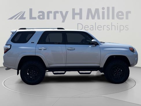 Used 2019 Toyota 4Runner SR5 Premium w/ Wilderness Package AWD/4WD image 6