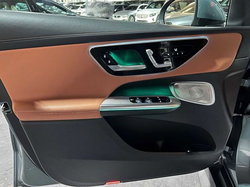 Certified 2025 Mercedes-Benz GLC 300 4MATIC image 20