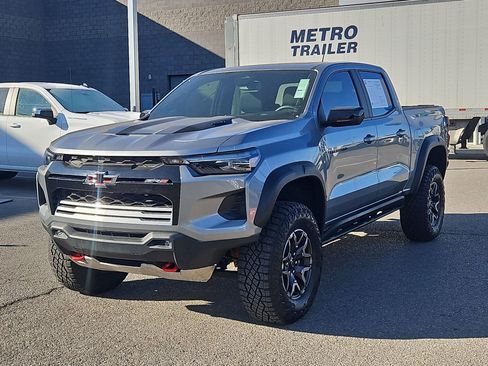 Used 2025 Chevrolet Colorado ZR2 image 8