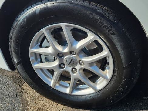 Used 2024 Chrysler Pacifica Touring-L FWD image 5