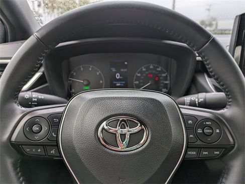 Used 2023 Toyota Corolla SE image 27
