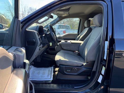Used 2018 Ford F150 XLT w/ Equipment Group 302A Luxury image 10