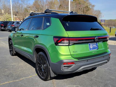 Certified 2025 Volkswagen Taos SE w/ Taos Adventure Package (SXB) FWD image 3