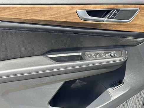 Certified 2024 Volkswagen Atlas SE w/ Panoramic Sunroof Package FWD image 21