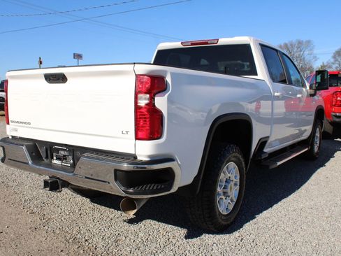 Used 2023 Chevrolet Silverado 2500 LT w/ Convenience Package image 11
