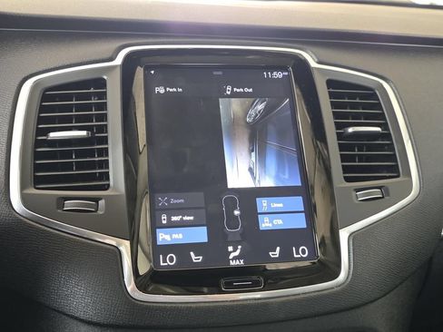 Used 2018 Volvo XC90 T5 Momentum w/ Convenience Package AWD/4WD image 21