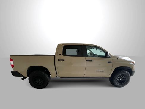 Used 2019 Toyota Tundra SR5 w/ SR5 Upgrade Package AWD/4WD image 9
