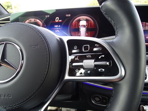 Used 2023 Mercedes-Benz Maybach GLS 600 4MATIC image 26