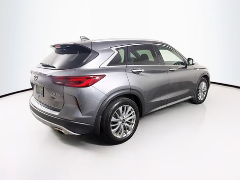 Used 2023 INFINITI QX50 Luxe AWD/4WD image 9