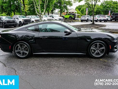 Used 2025 Ford Mustang Premium RWD image 8
