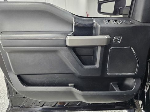 Used 2020 Ford F250 Platinum w/ FX4 Off-Road Package AWD/4WD image 14