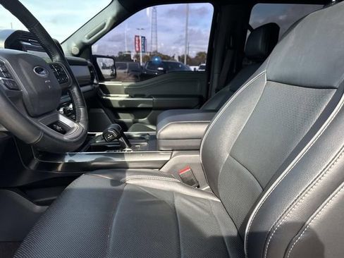 Used 2022 Ford F150 Lariat w/ Equipment Group 502A High image 11