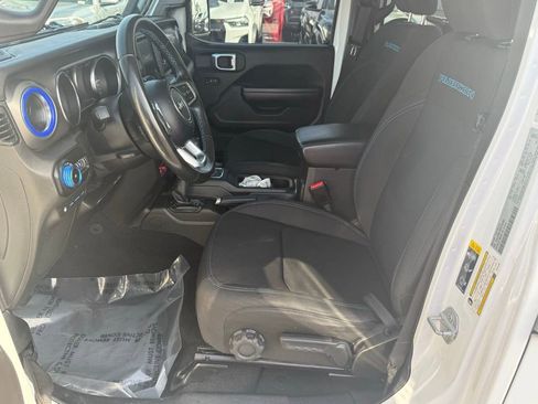 Used 2021 Jeep Wrangler Unlimited Rubicon 4xe image 19