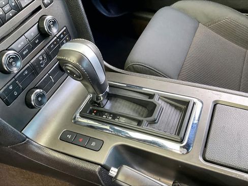 Used 2013 Ford Mustang Coupe RWD image 15