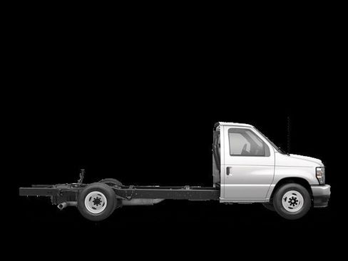 New 2027 Ford E-350 and Econoline 350 Super Duty image 2