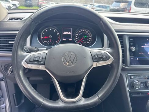 Used 2021 Volkswagen Atlas SE w/ Towing Package FWD image 19