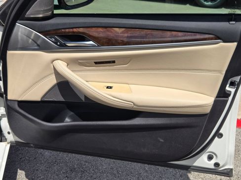 Used 2019 BMW 540i w/ Convenience Package RWD image 28
