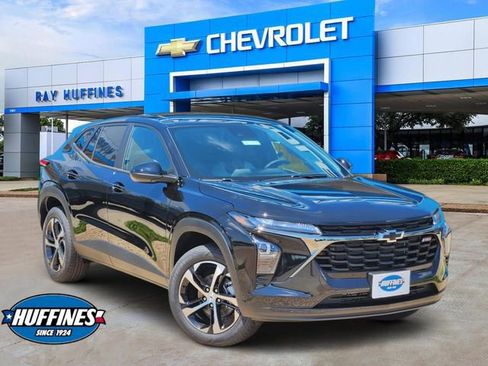 New 2026 Chevrolet Trax RS w/ Driver Confidence Package FWD image 1