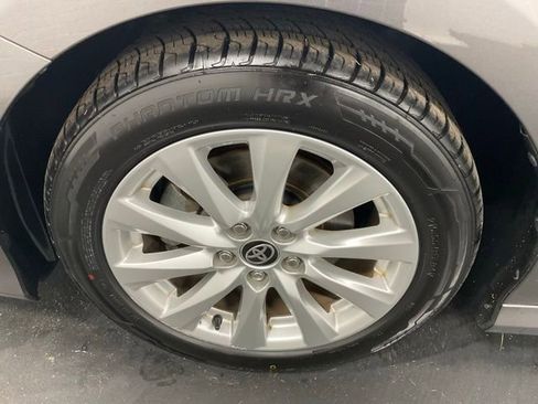 Used 2020 Toyota Camry LE w/ Carpet Mat Package image 9