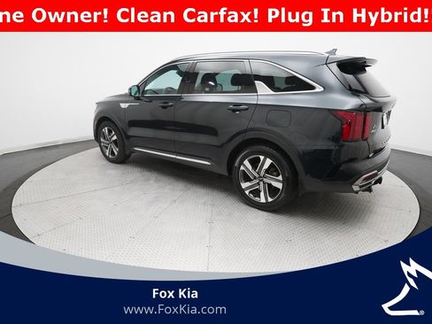 Used 2022 Kia Sorento SX w/ Panoramic Sunroof Package image 12