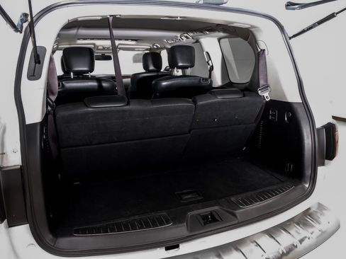 Used 2018 INFINITI QX80 2WD w/ Driver Assistance Package image 49