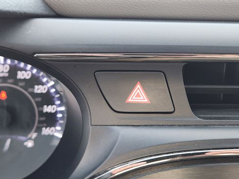 Used 2015 Toyota Avalon XLE Premium image 21