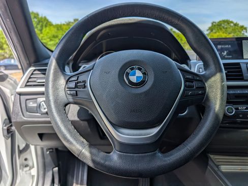 Used 2018 BMW 330i Sedan RWD image 20