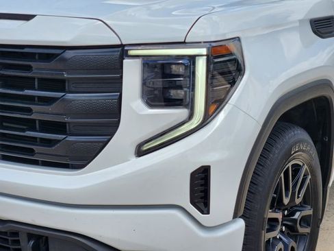 Used 2024 GMC Sierra 1500 Pro w/ Graphite Edition RWD image 9